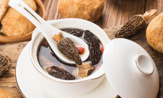 健康脊椎让身形更挺拔 上班族进行背部的保健的方法