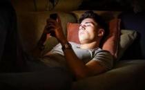 老年人养护膝关节 应禁止伤害膝关节的动作