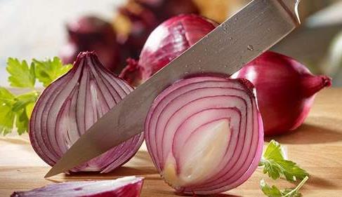 一觉醒来身上都是汗 调节环境温度与湿度缓解夜汗