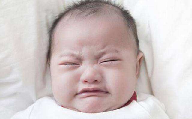 1543459845625858.jpg 解决孩子入睡问题,暴力可不行,这点能帮你.jpg