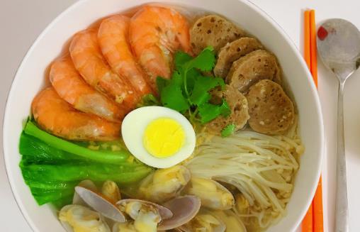 睡眠不足影响工作与学习 三餐安排应适当